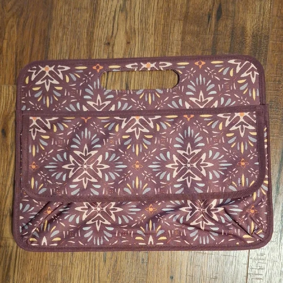 New--Thirty-One Deluxe Double Duty Caddy. Fall Hues Geo Pattern - Picture 1 of 2